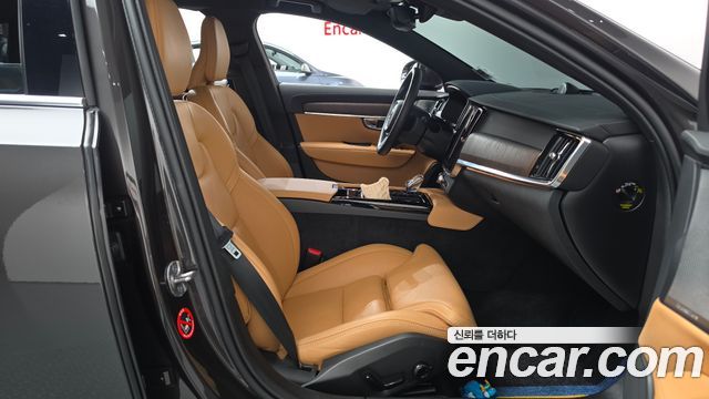 Volvo S90 T8 AWD Ultimate Bright 2023 — фото 26