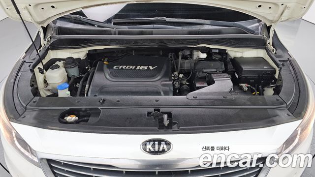 Kia Carnival 9-seater Prestige 2016 — фото 6