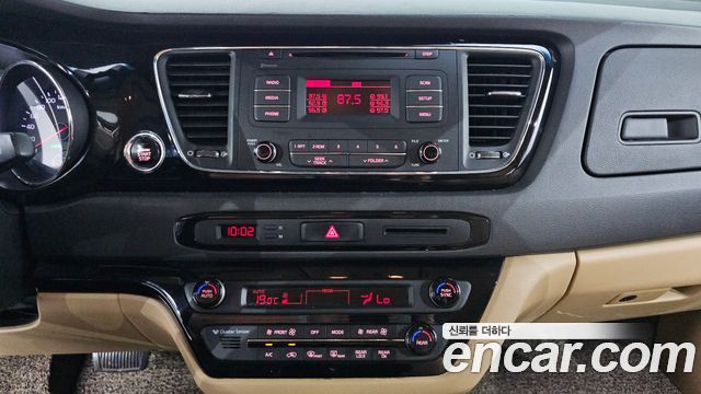 Kia Carnival 9-seater Prestige 2016 — фото 12