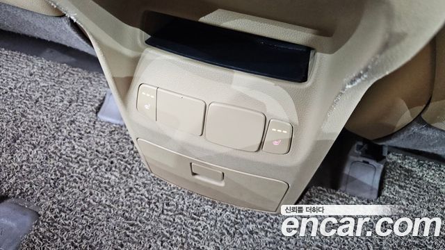 Kia Carnival 9-seater Prestige 2016 — фото 18