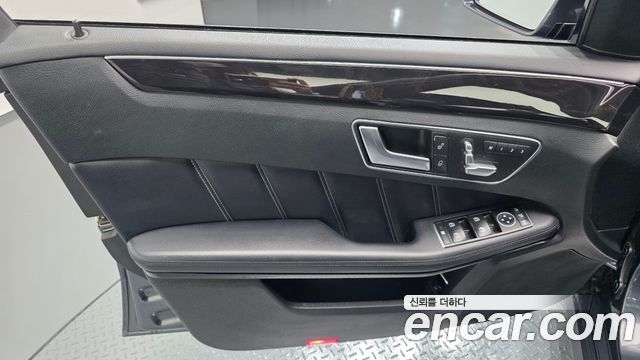 Mercedes-Benz E-Class (W212) E220 CDI Avantgarde 2016 — фото 24