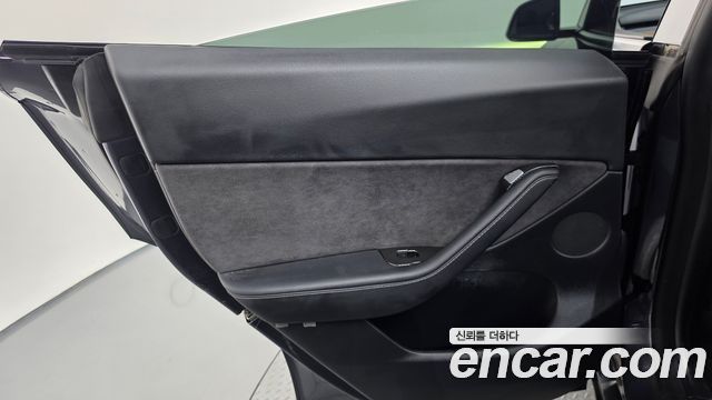 Tesla Model Y Long Range AWD 2021 — фото 25