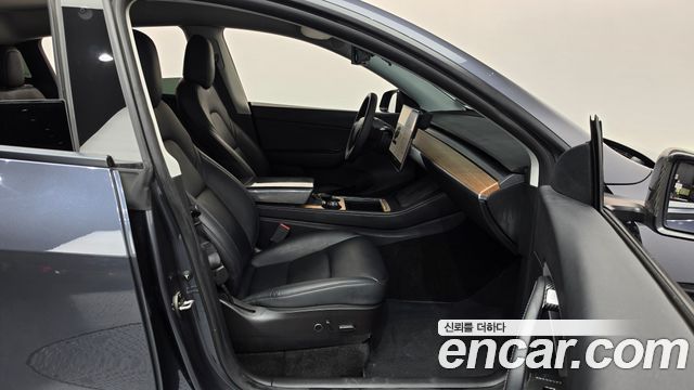 Tesla Model Y Long Range AWD 2021 — фото 26
