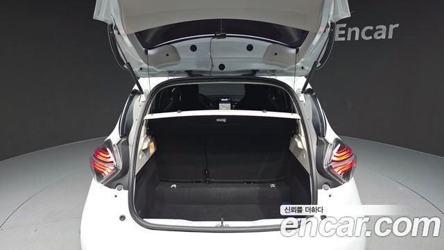 Renault Korea Zoe Intens Eco 2021 — фото 20