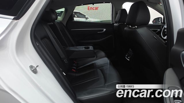 Hyundai Sonata The Edge (DN8) 2.0 Premium 2024 — фото 11