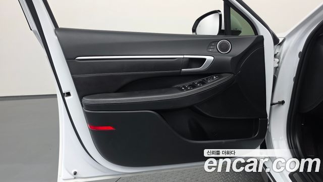 Hyundai Sonata The Edge (DN8) 2.0 Premium 2024 — фото 24