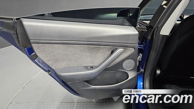 Tesla Model 3 Long Range AWD 2022 — фото 25