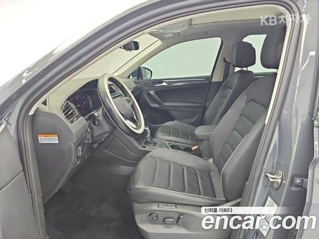 Volkswagen Tiguan (II) 2.0 TDI Prestige 2024 — фото 15