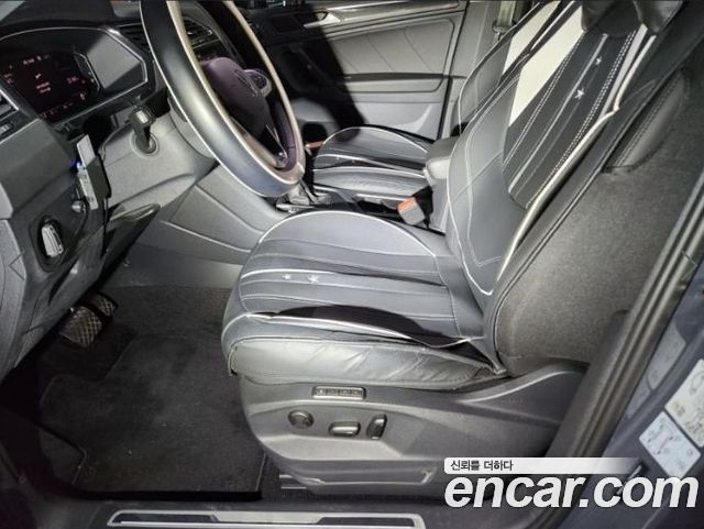 Volkswagen Tiguan (II) 2.0 TDI Prestige 2024 — фото 18