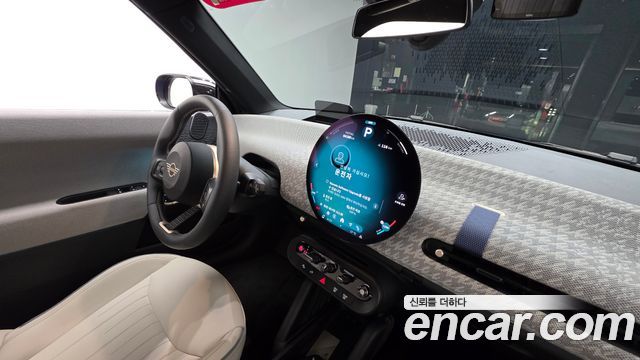 MINI Cooper Electric (IV) SE Favoured 2024 — фото 7