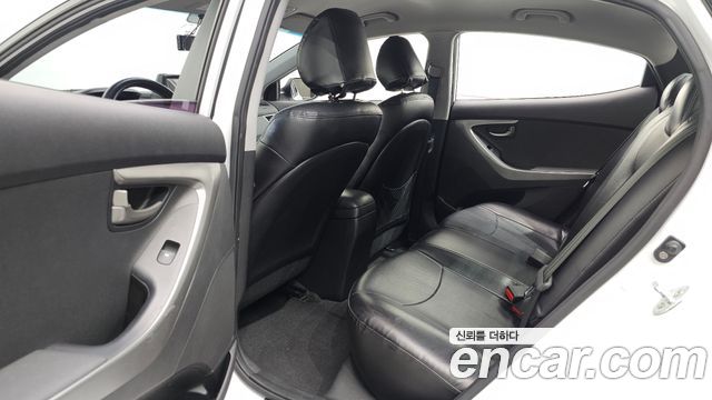 Hyundai Avante (MD) M16 GDI Luxury 2012 — фото 12
