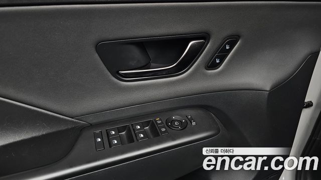 Hyundai Kona (SX2) Gasoline 1.6 Turbo 4WD Inspiration 2023 — фото 31