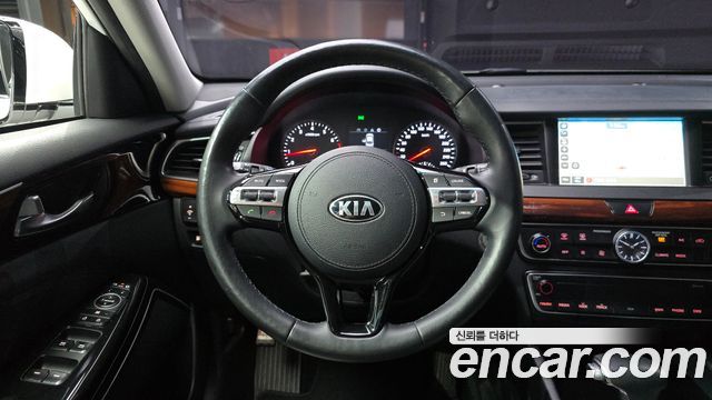 Kia K7 3.0 LPI Luxury (Rental Car) 2017 — фото 13
