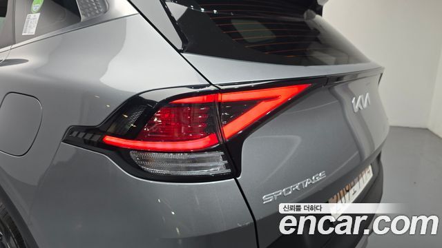 Kia Sportage Hybrid (V) Prestige 2023 — фото 23