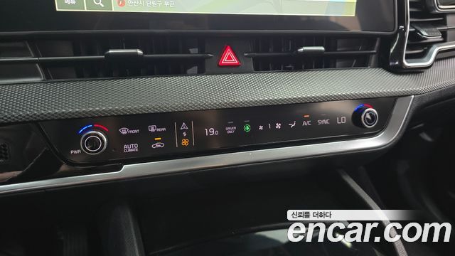Kia Sportage Hybrid (V) Prestige 2023 — фото 29