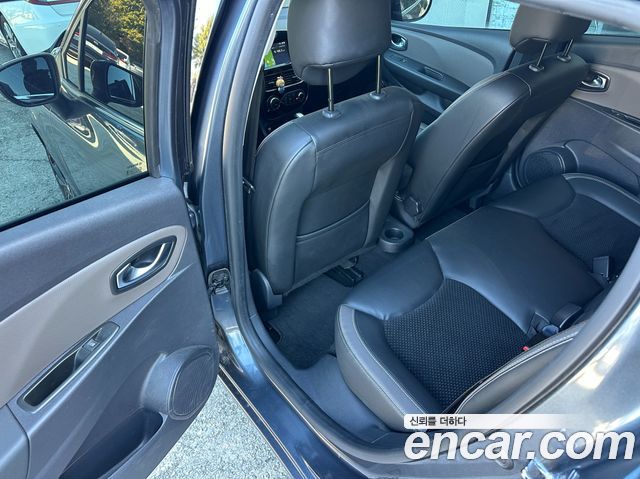 Renault Korea Clio Intens 2019 — фото 22