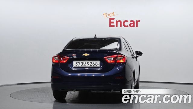 Chevrolet Cruze 1.4 Turbo LT Deluxe 2017 — фото 4