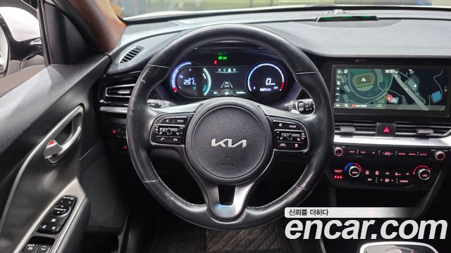 Kia Niro Plus Air (Taxi Trim) 2024 — фото 13