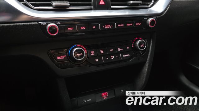 Kia Niro Plus Air (Taxi Trim) 2024 — фото 16