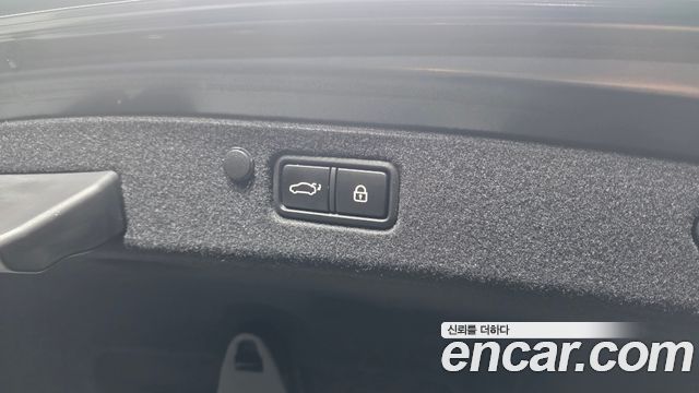 Hyundai Grandeur (IG) 2.5 Exclusice 2023 — фото 31