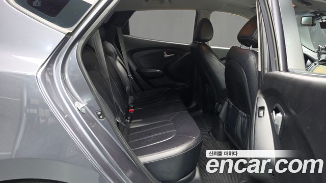 Hyundai Tucson ix Diesel(e-VGT) 2WD Smart special 2015 — фото 11