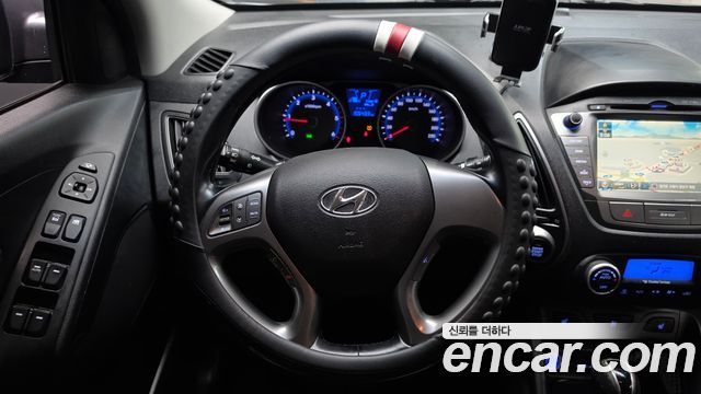 Hyundai Tucson ix Diesel(e-VGT) 2WD Smart special 2015 — фото 12