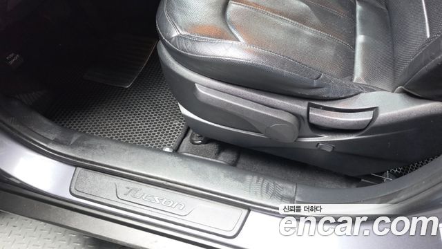 Hyundai Tucson ix Diesel(e-VGT) 2WD Smart special 2015 — фото 29