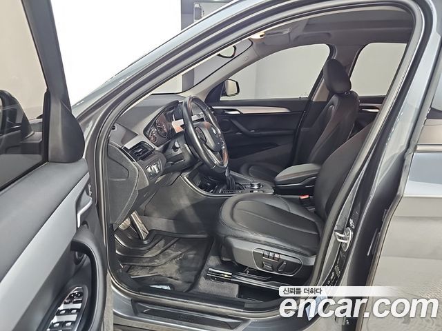 BMW X1 (F48) xDrive 18d 2016 — фото 15