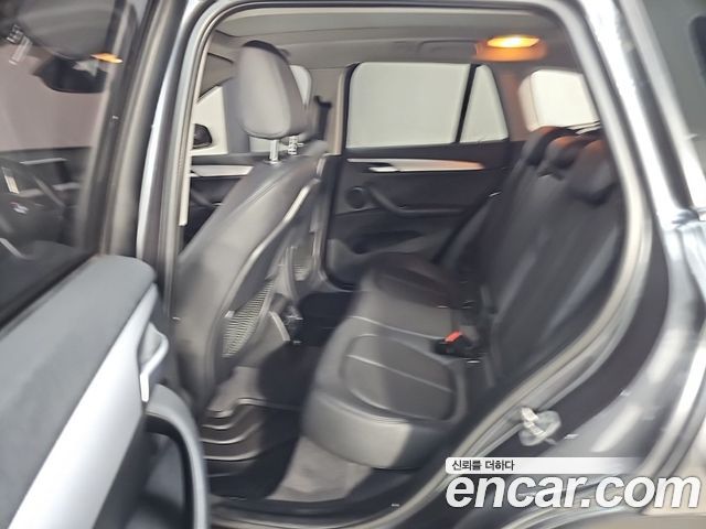 BMW X1 (F48) xDrive 18d 2016 — фото 16