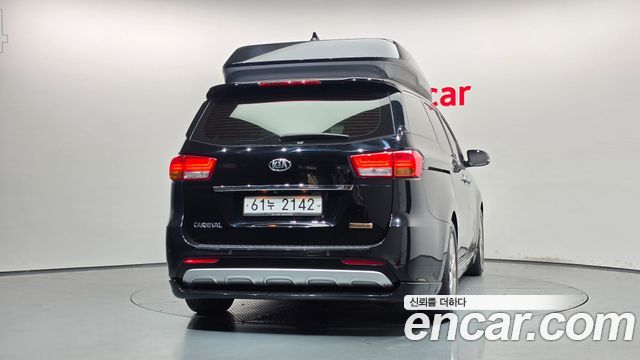 Kia Carnival Gasoline 7-seater Hi-Limousine President 2018 — фото 4