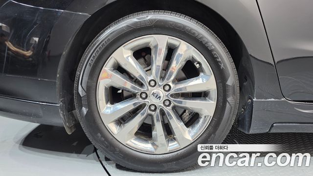 Kia Carnival Gasoline 7-seater Hi-Limousine President 2018 — фото 5
