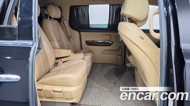 Kia Carnival Gasoline 7-seater Hi-Limousine President 2018 — фото 11