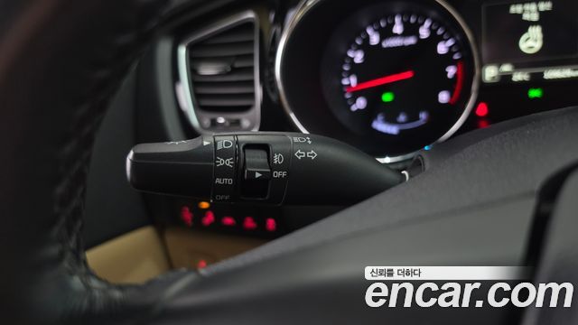 Kia Carnival Gasoline 7-seater Hi-Limousine President 2018 — фото 16