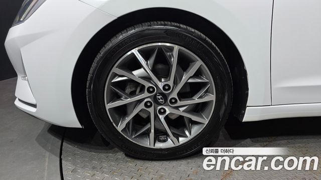 Hyundai Avante (AD) 1.6 Smart 2020 — фото 5