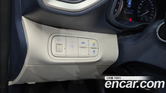 Hyundai Venue 1.6 Modern Plus 2022 — фото 16