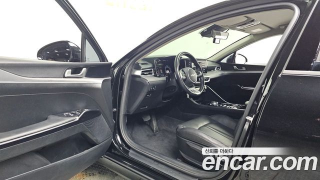 Kia K5 (III) 2.0 Trendy 2023 — фото 10