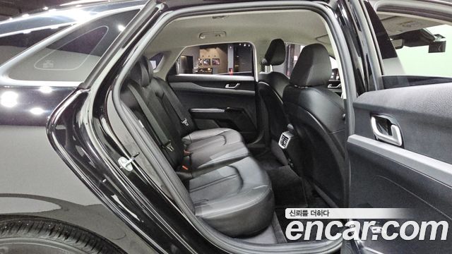 Kia K5 (III) 2.0 Trendy 2023 — фото 12