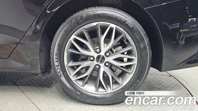 Kia K5 (III) 2.0 Trendy 2023 — фото 21