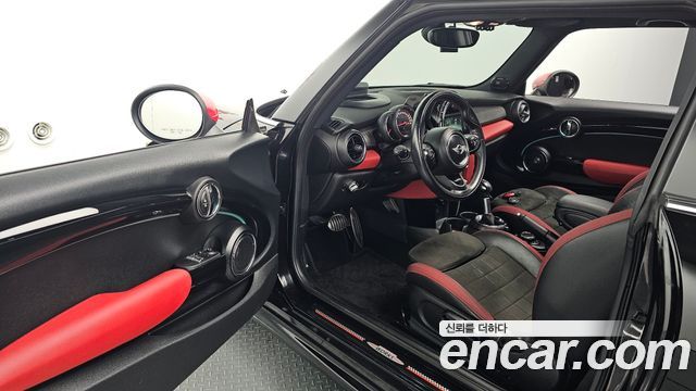 MINI Cooper S JCW 3rd Generation 2018 — фото 10
