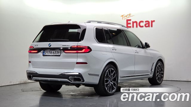 BMW X7 (G07) xDrive 40i M Sport 6STR 2024 — фото 2
