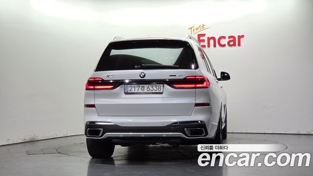 BMW X7 (G07) xDrive 40i M Sport 6STR 2024 — фото 4