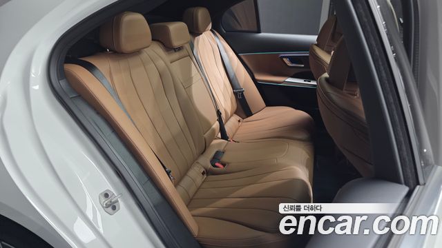 Mercedes-Benz E-Class (W214) E200 AMG Line 2026 — фото 12
