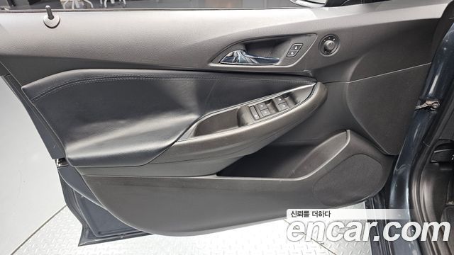 Chevrolet Cruze 1.4 Turbo LS 2017 — фото 24