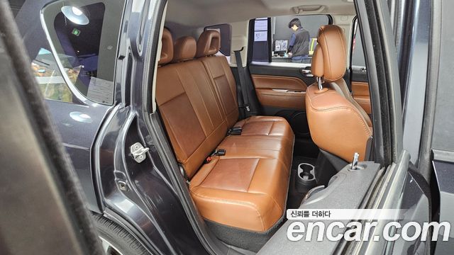 Jeep Compass 2.4 Limited 1st 2014 — фото 11