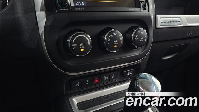 Jeep Compass 2.4 Limited 1st 2014 — фото 16