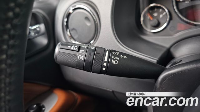 Jeep Compass 2.4 Limited 1st 2014 — фото 18