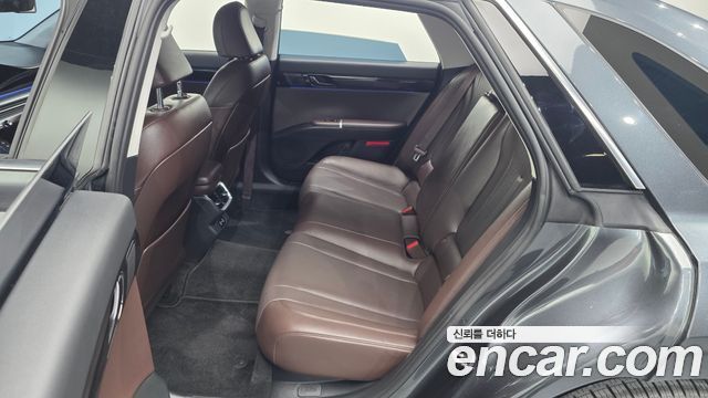 Hyundai Grandeur (GN7) 2,5 Gasoline 2WD Exclusive 2023 — фото 11