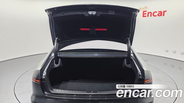 Hyundai Grandeur (GN7) 2,5 Gasoline 2WD Exclusive 2023 — фото 18