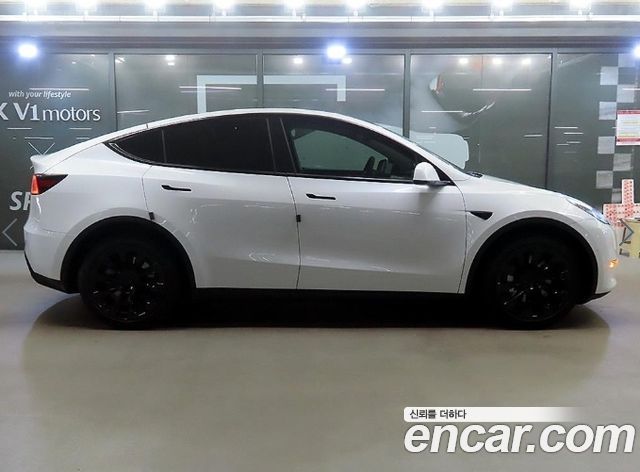 Tesla Model Y Long Range AWD 2021 — фото 2