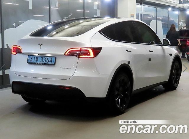 Tesla Model Y Long Range AWD 2021 — фото 3